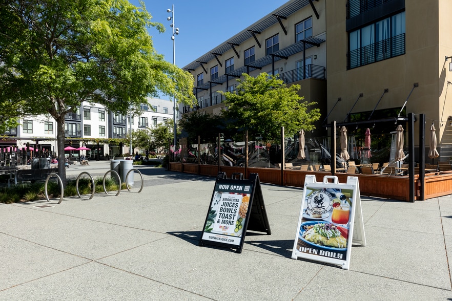 Building Photo - 2103 S Delaware St