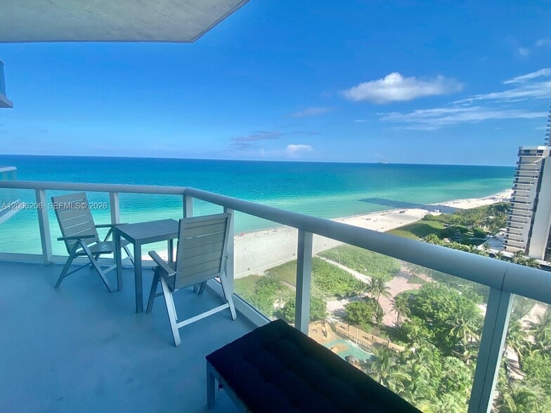 Building Photo - 6515 Collins Ave