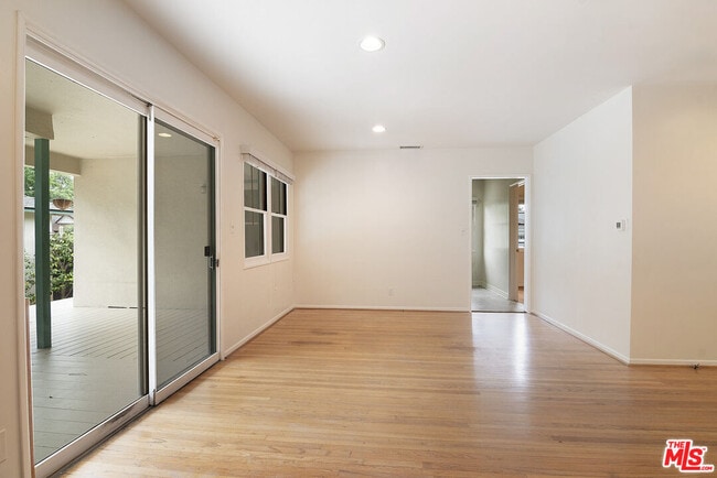 Building Photo - 3401 Corinth Ave