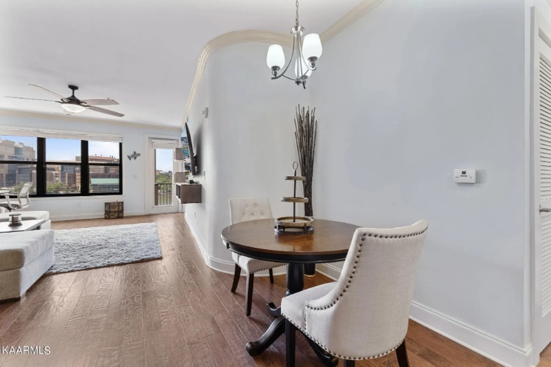 Building Photo - 445 W Blount Ave