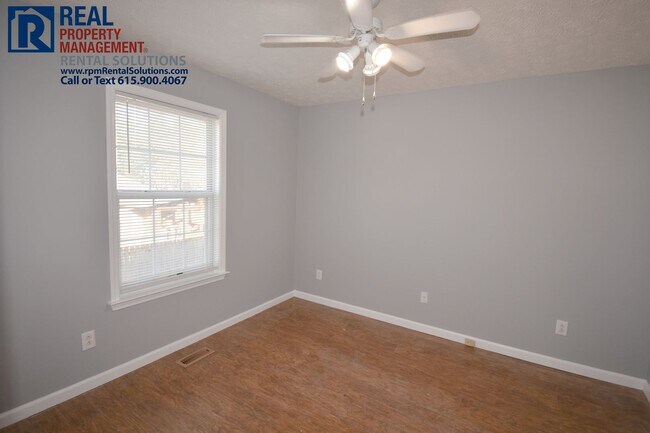 Building Photo - Adorable all brick 3 bedroom home in Smyrna!