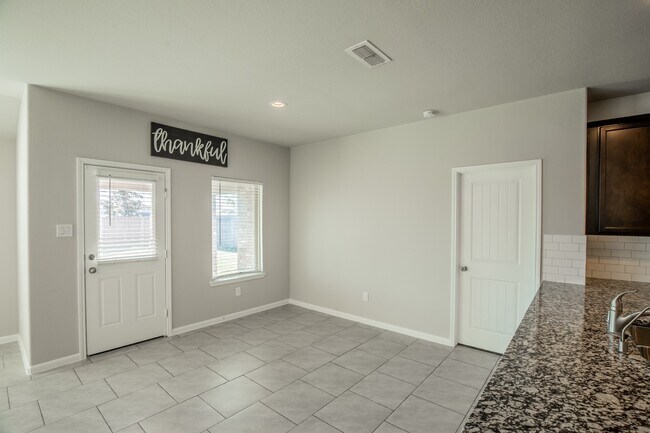 Building Photo - 1407 Wheatland Terrace Ln