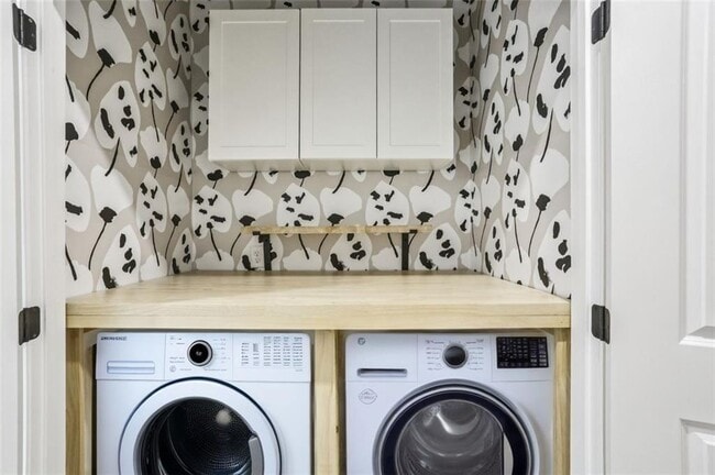 Building Photo - 2090 Emmet Pk Ln