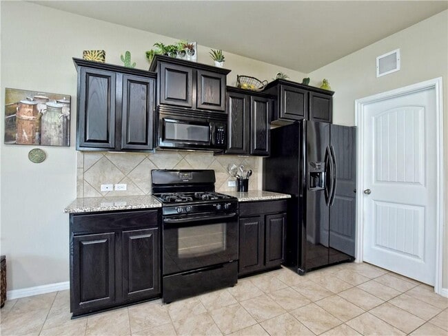 Building Photo - 1452 Hamiltons Wy