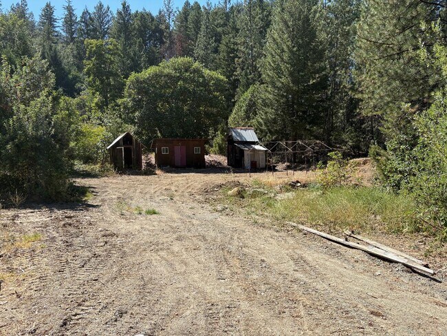 Building Photo - 1291 Red Hill Rd