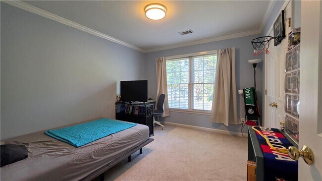 Building Photo - 7430 Newstead Dr