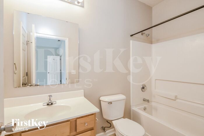 Building Photo - 17062 Black Cherry Ct