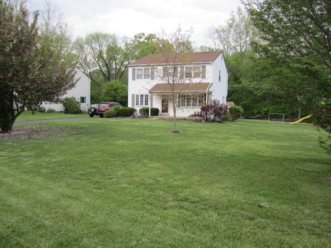 Building Photo - 1655 Clearview Ave