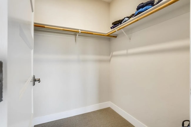 Building Photo - Incredible unit in Aptos Village where pla...