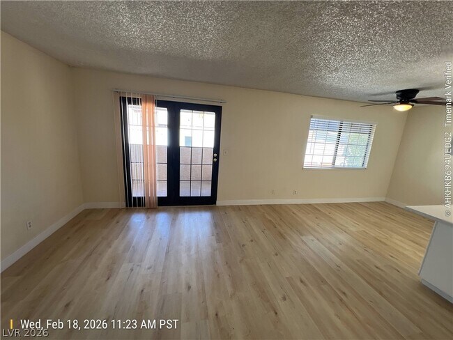 Building Photo - 4310 Sanderling Cir