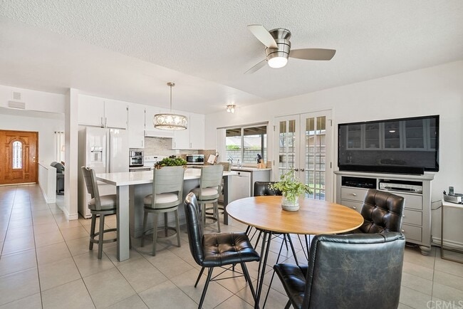 Building Photo - 2650 Altamira Dr