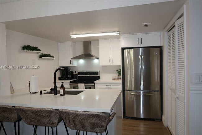 Building Photo - 4530 SW 68th Ct Cir