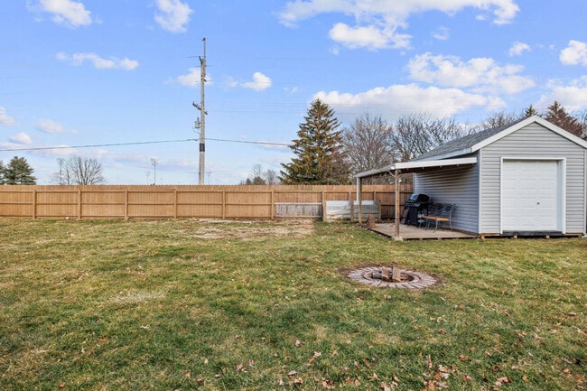 Building Photo - 104 Willow Bend Dr