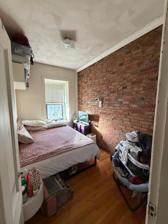 Building Photo - 17 Worthington St