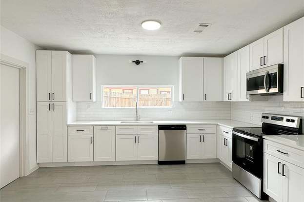 Building Photo - 17809 Cluster Ct