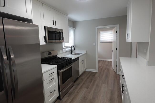 Building Photo - 3118 Martin Ave