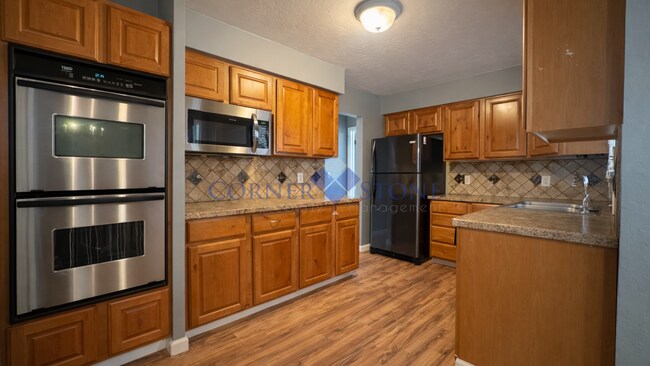 Building Photo - Large Spacious Home in Caldwell!