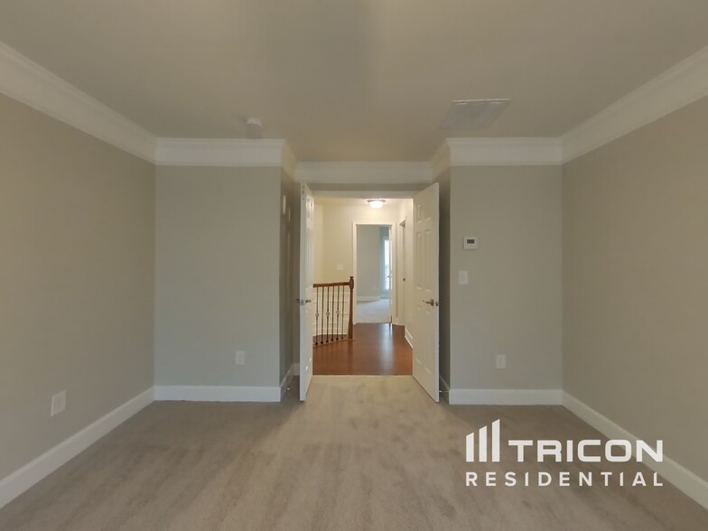 Building Photo - 6236 Everette Dr