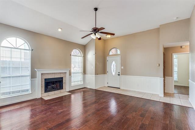 Building Photo - 620 Willow Oak Dr