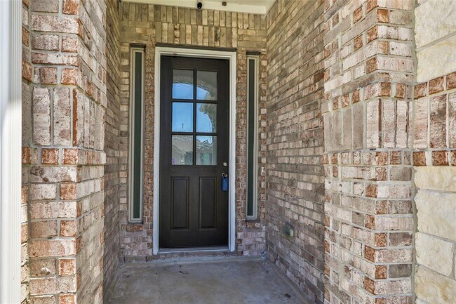 Building Photo - 15342 Majestic Knight Dr