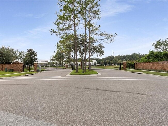 Building Photo - 1612 Scarlet Oak Loop