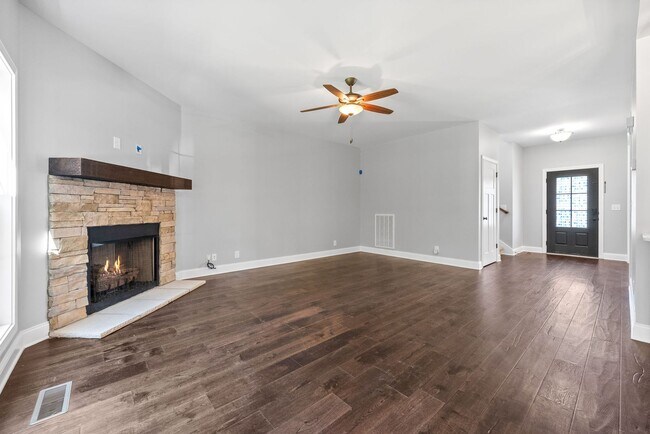 Building Photo - 1506 Redrock Ct