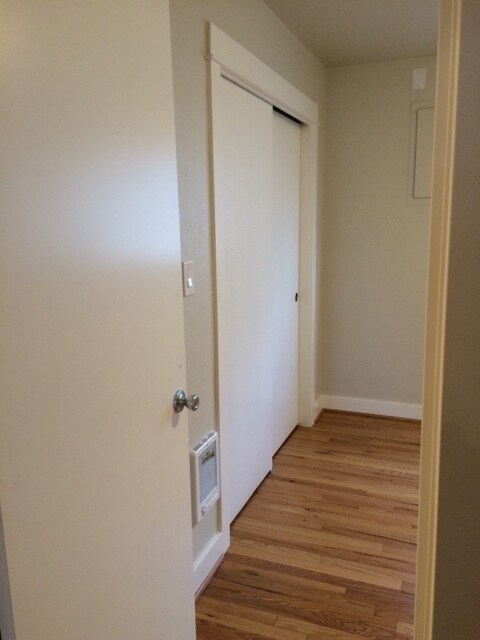 Building Photo - Full Remodel! University Park-Portsmouth-H...