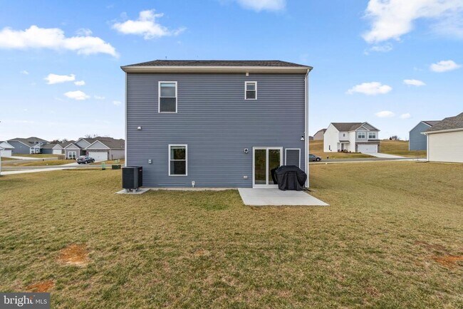 Building Photo - 10005 Maids Fancy Way