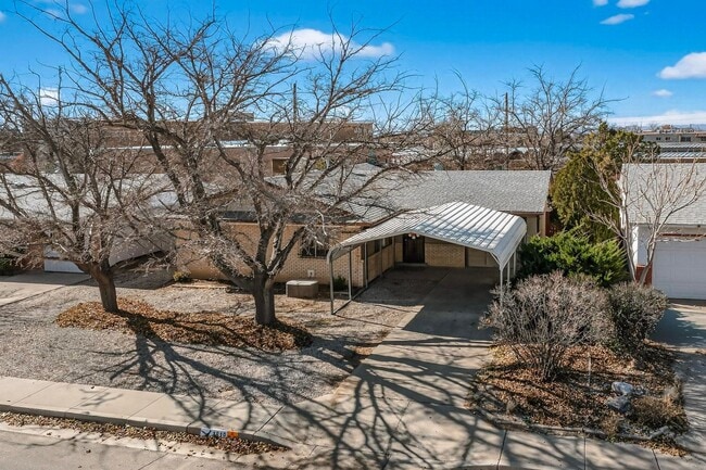 Building Photo - 3 Bedroom, 1.5 Bathroom Home! Ready to see the property in person? Call us at (505) 831-8700 to s...