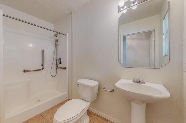 Building Photo - 6056 Malpais Park Ave NW