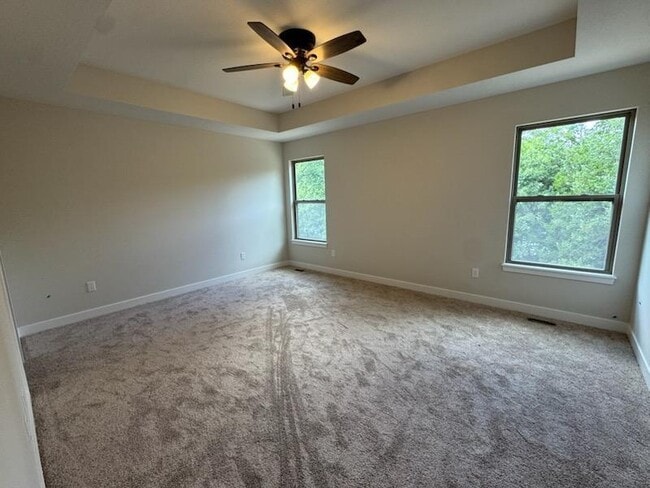 Building Photo - 3960 Clydesdale Dr