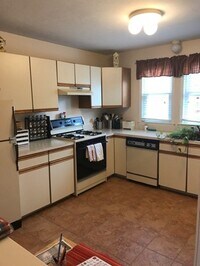 Building Photo - 35 Lamplighter Ln