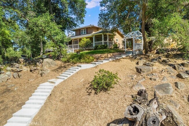 Building Photo - 35455 El Niguel Rd