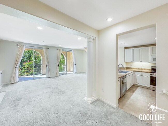 Building Photo - OC: Spacious 2BD/2.5BA Condo in Irvine with Resort-Style Amenities, Private Balcony & In-Unit Lau...