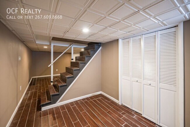 Building Photo - 835 N Newkirk St