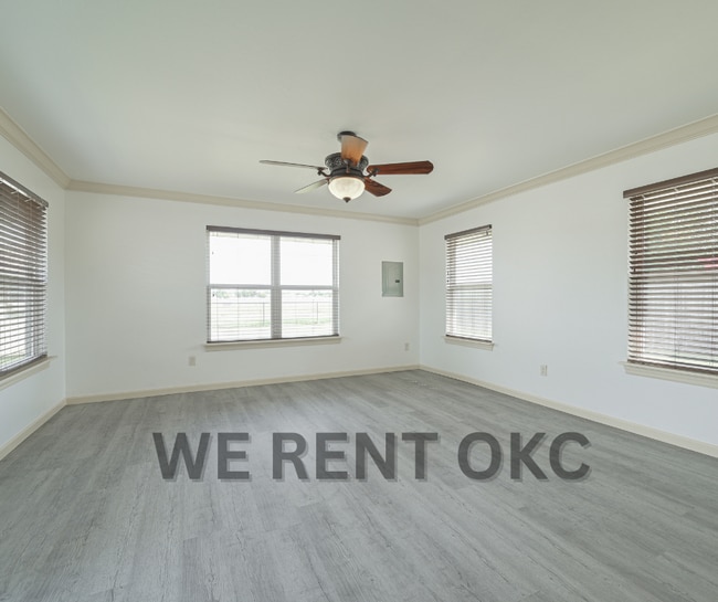 Building Photo - 853 SW 8th St