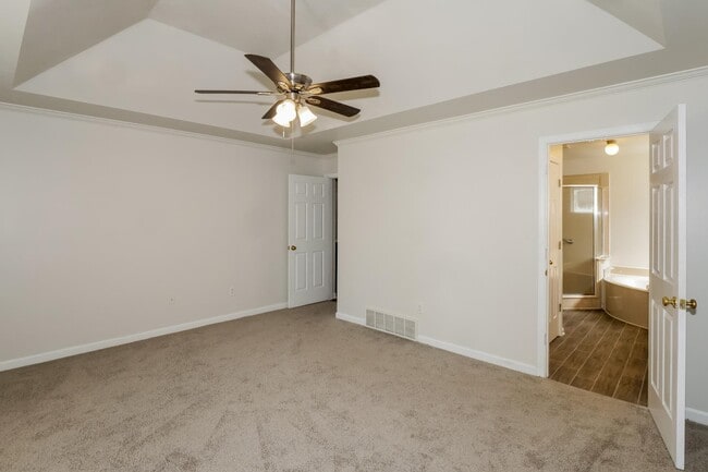 Building Photo - 1135 Mossy Knoll Dr