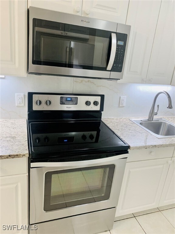 Building Photo - 826 Wiggins Pass Rd