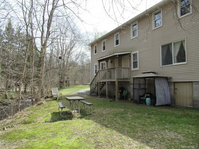 Building Photo - 300 Old Rte 55