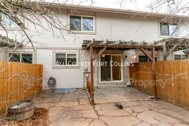 Building Photo - 3125 Swallow Bend