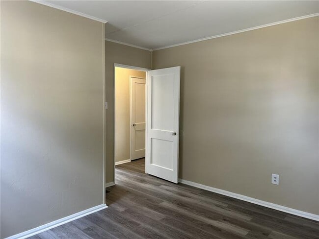 Building Photo - 2618 Alvarado Blvd