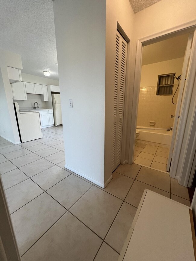 Building Photo - 2845 Duke Ln