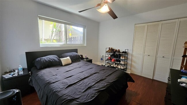 Building Photo - 1405 NE 17th St