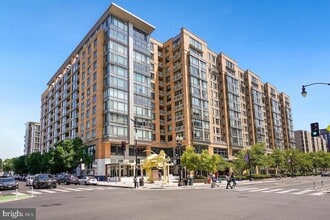 Building Photo - 475 K St NW