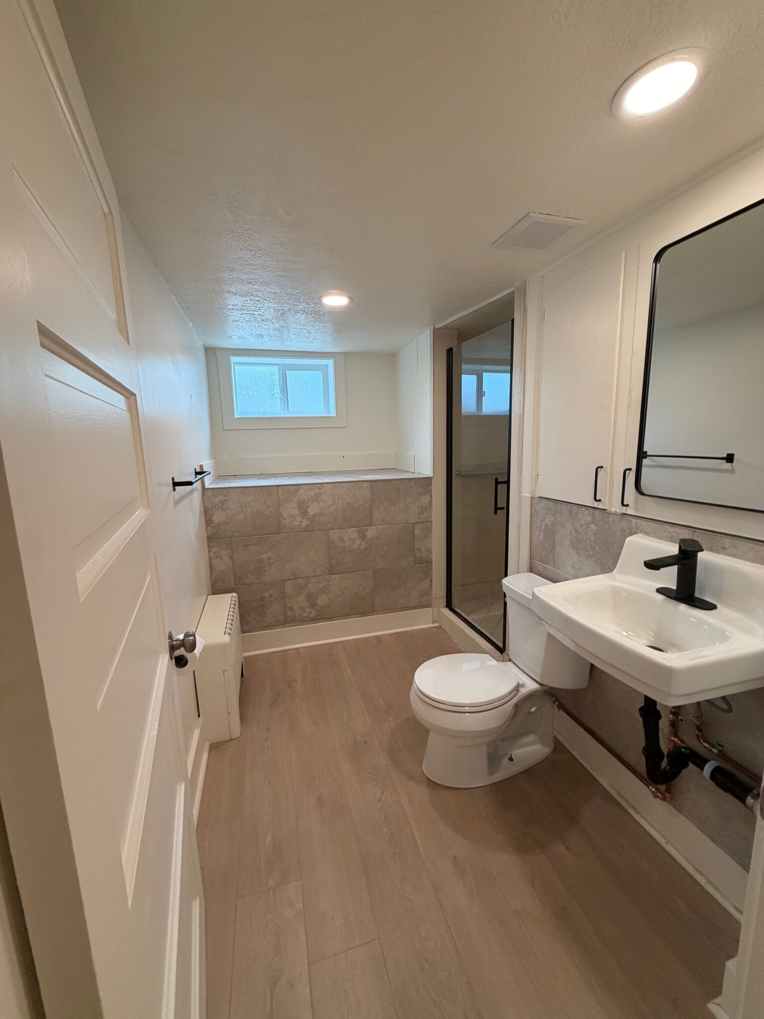 Building Photo - 264 E 4800 S