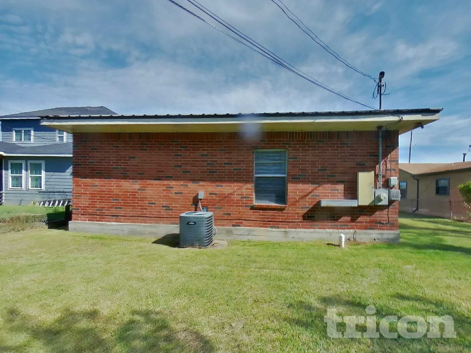 Building Photo - 3522 Tangerine St