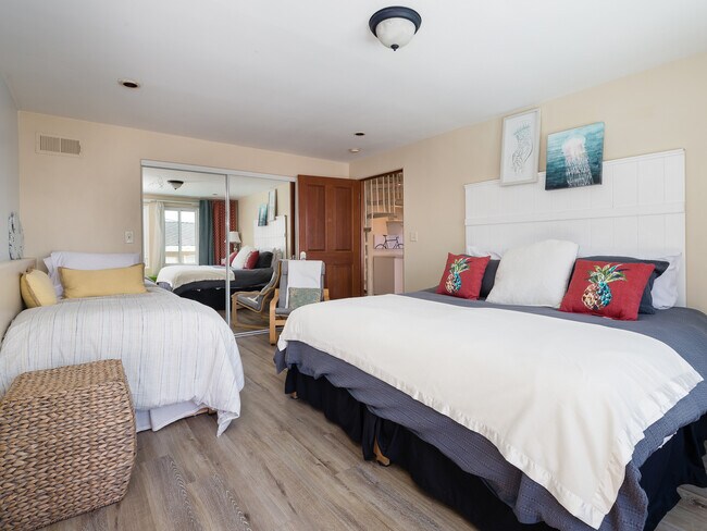 Building Photo - 416 Virginia St