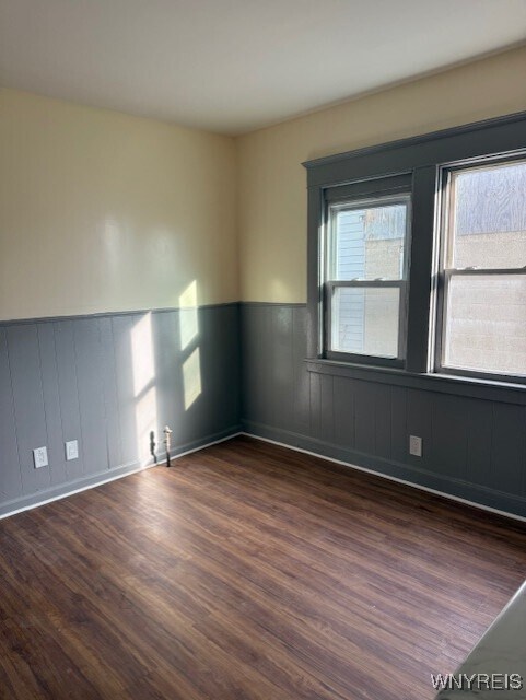 Building Photo - 2255 Genesee St