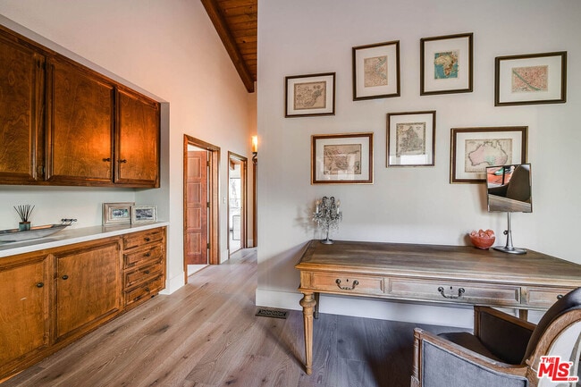 Building Photo - 2975 Calle Bonita