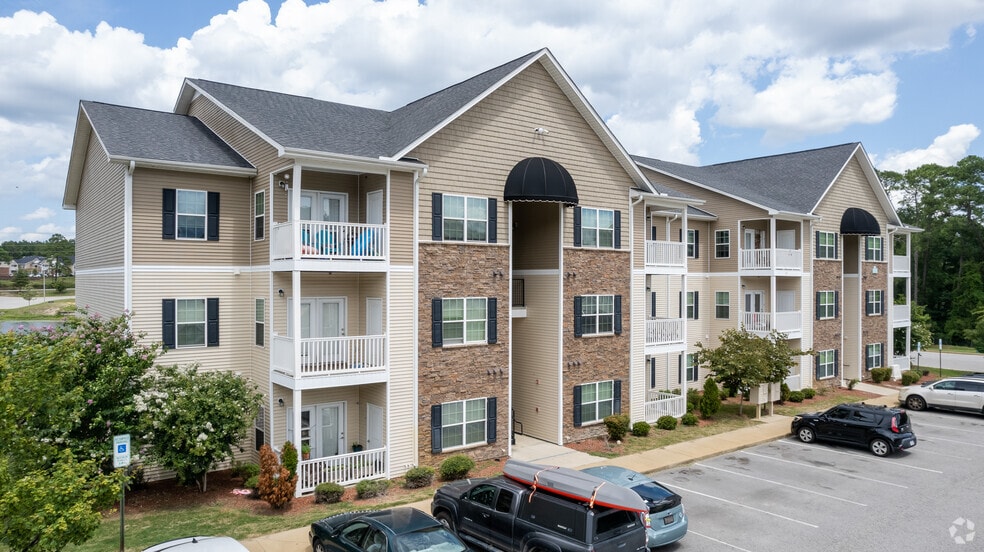 Building Photo - Crystal Lakes and Kingsley Apartments & Townhomes